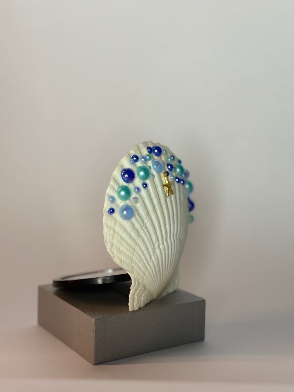 Azorea – Shell Mirror