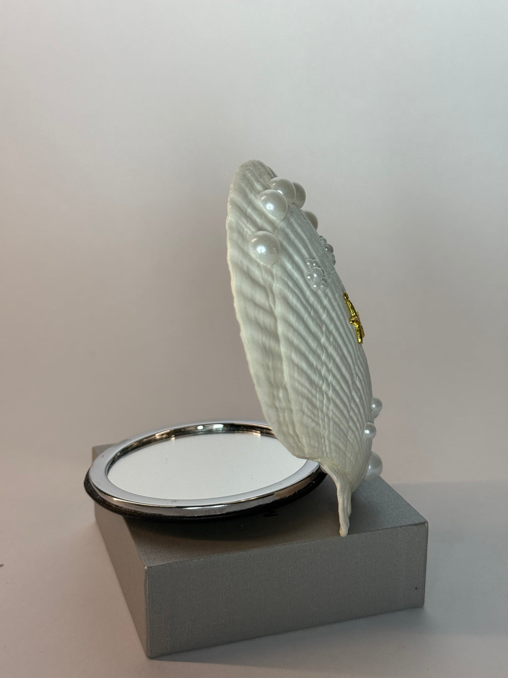 Azoria – Muschelspiegel