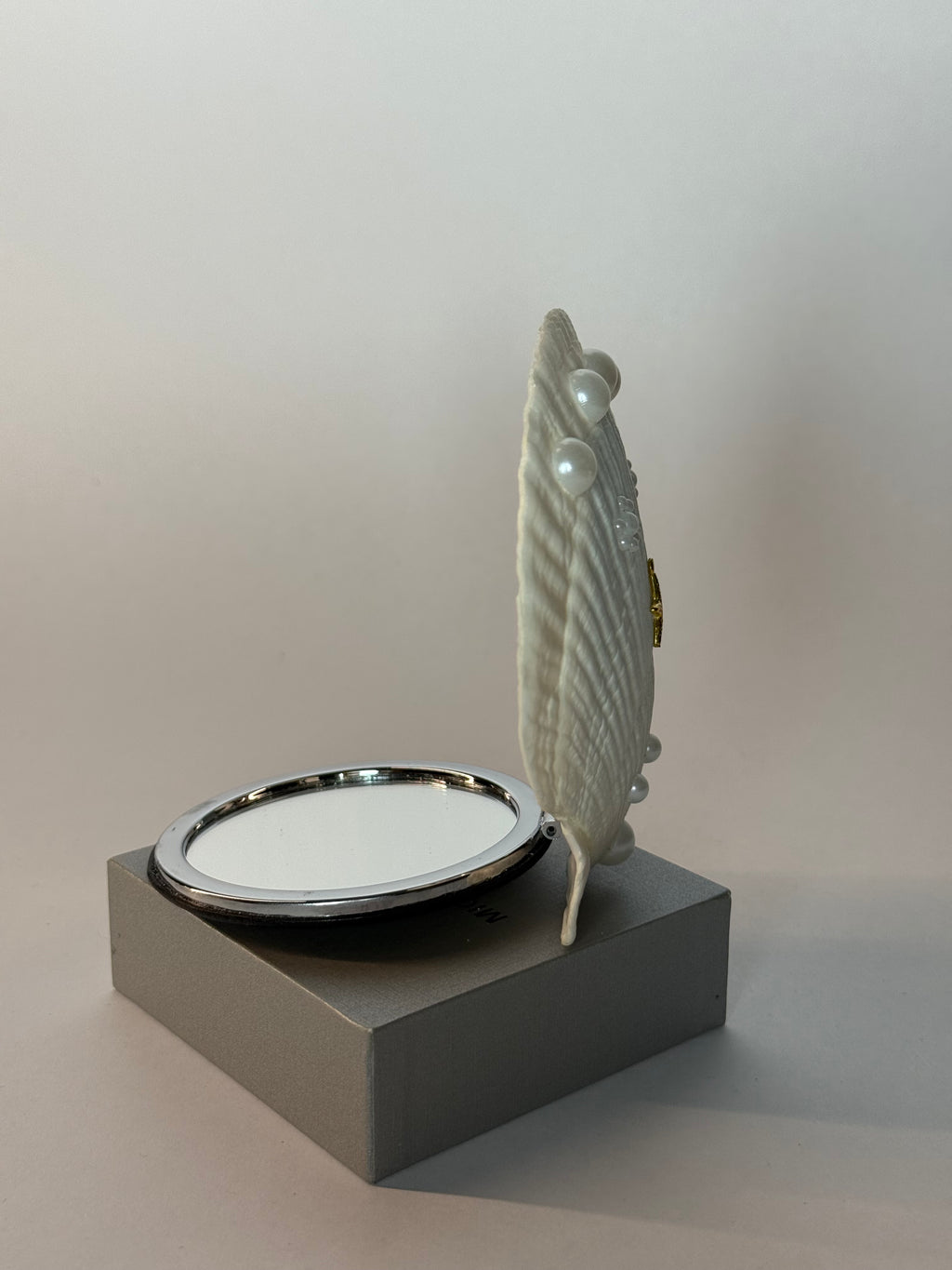Azoria – Muschelspiegel