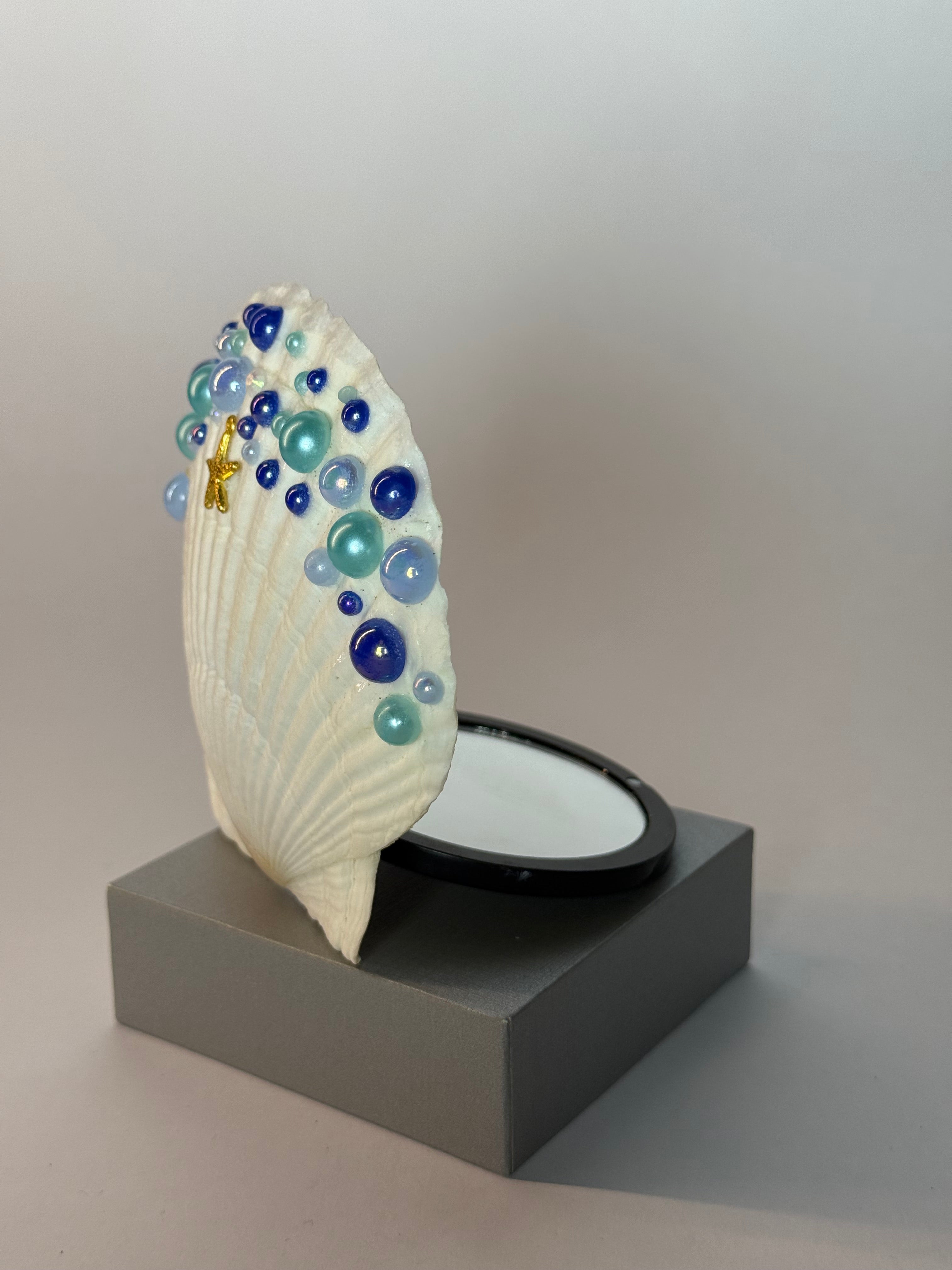 Azorea – Shell Mirror