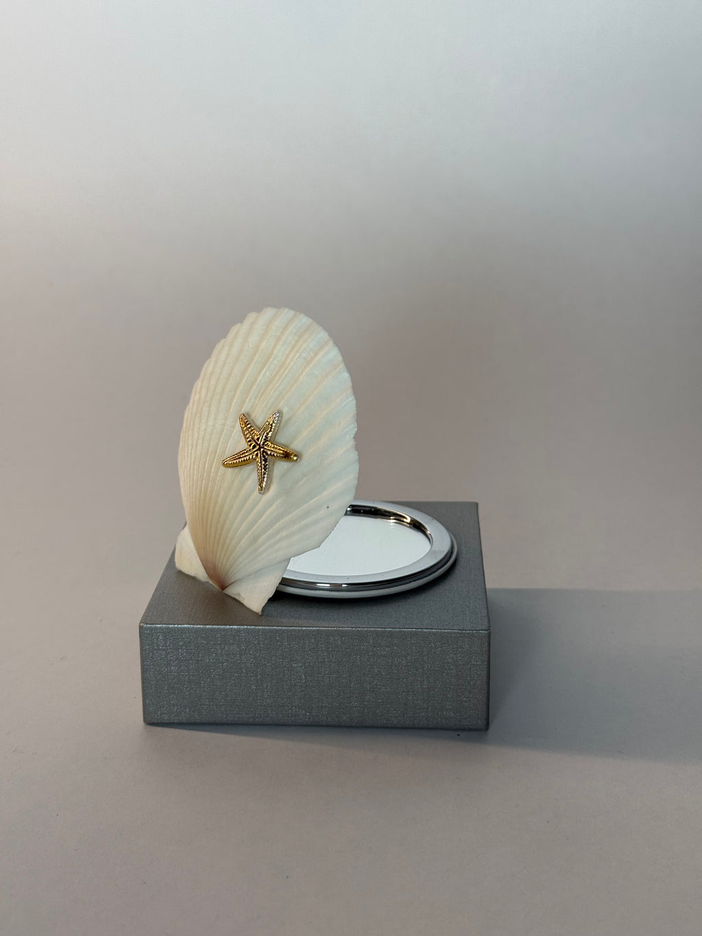 Bellamare – Shell Mirror