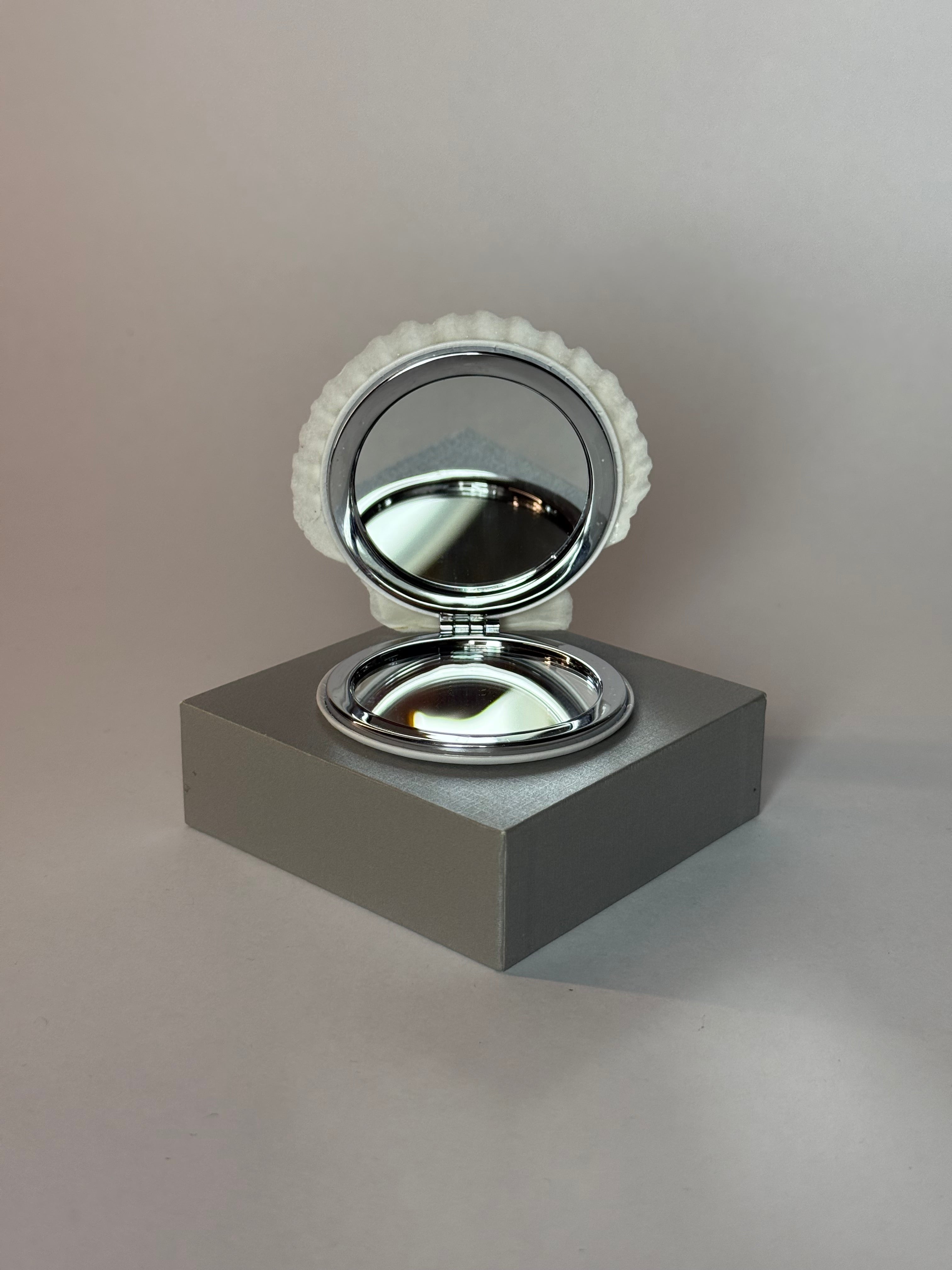 Bellamare – Shell Mirror