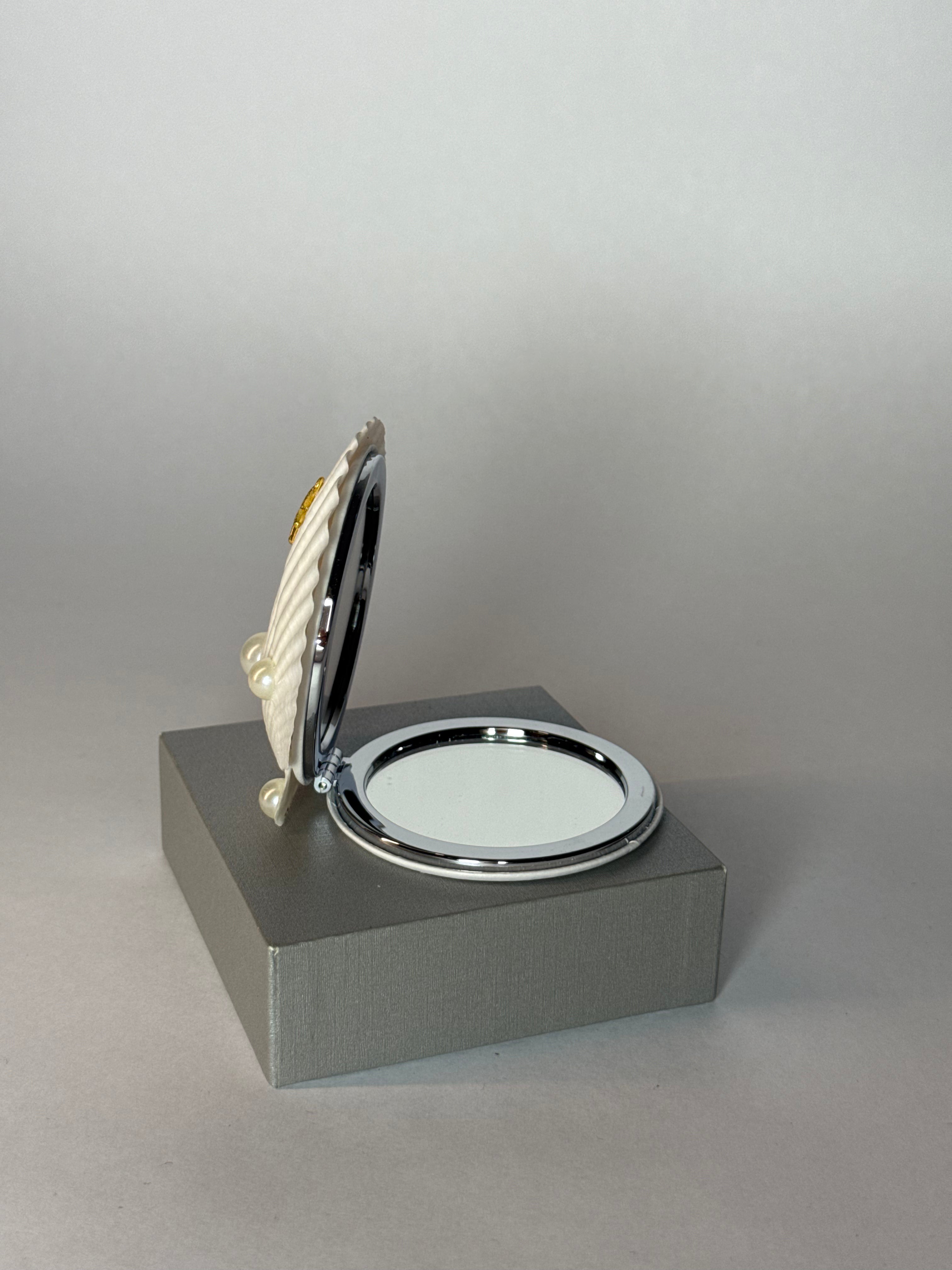 Bellamare - Mussel Mirror