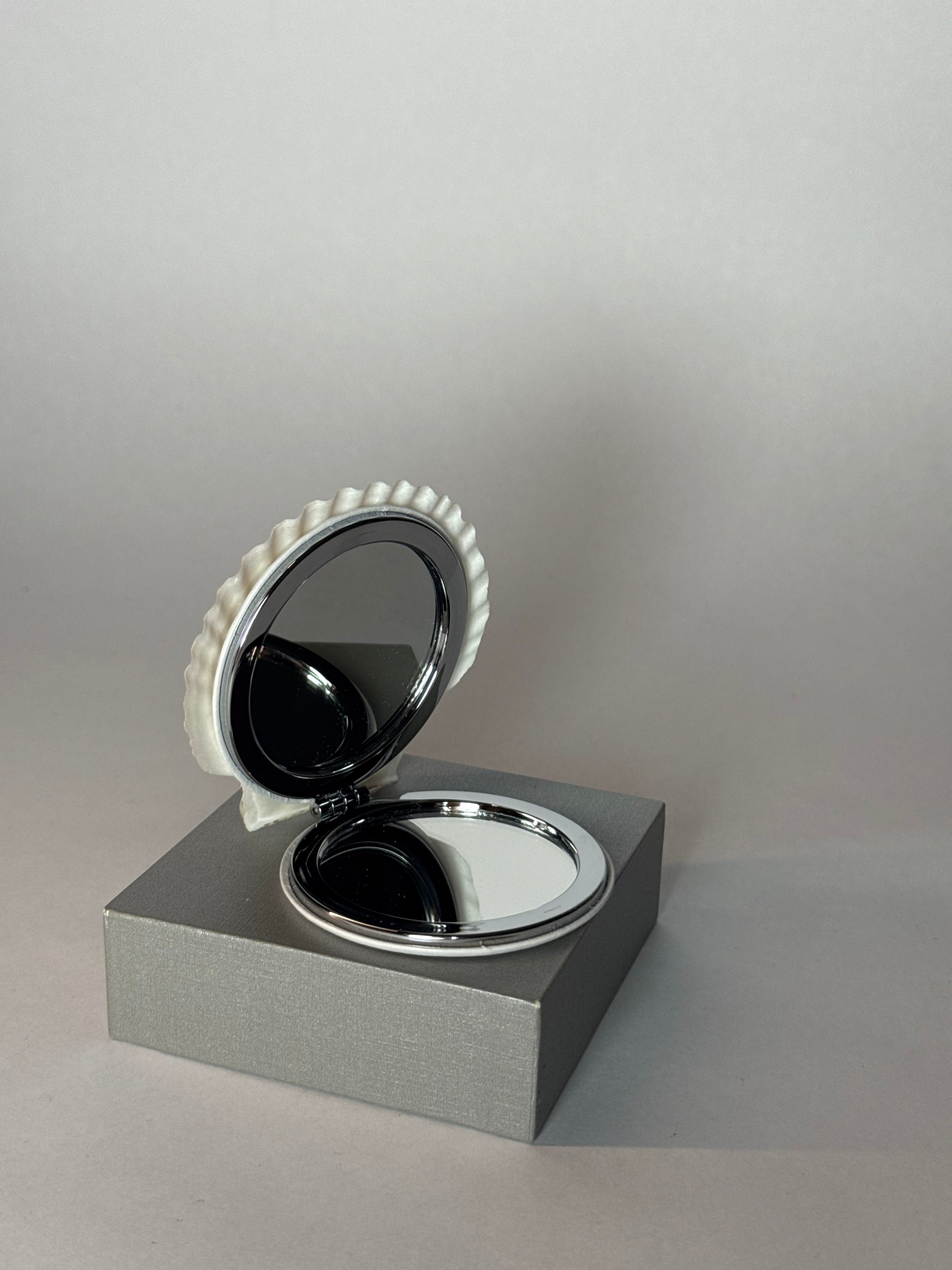 Bellamare - Mussel Mirror